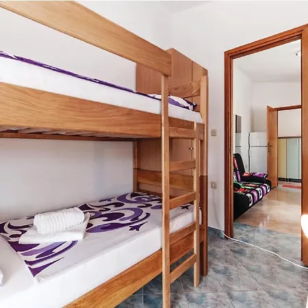 Hak - Two Bedroom With Terrace And Sea View *