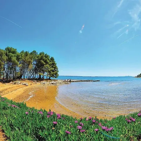 Hak - Two Bedroom With Terrace And Sea View Vir