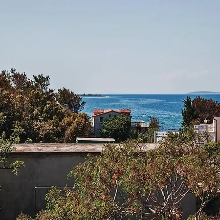 Hak - Two Bedroom With Terrace And Sea View